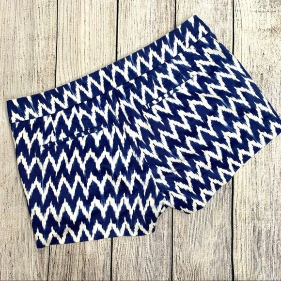 J.Crew Blue and White Chevron Print Shorts - Picture 4 of 4